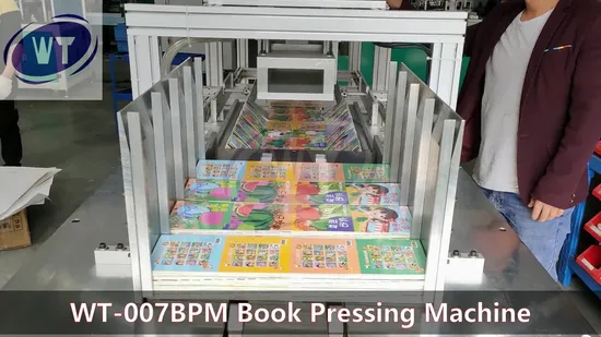 Buchstanzmaschine mit Sattelheftung. Stanzmaschine für geformte Bücher