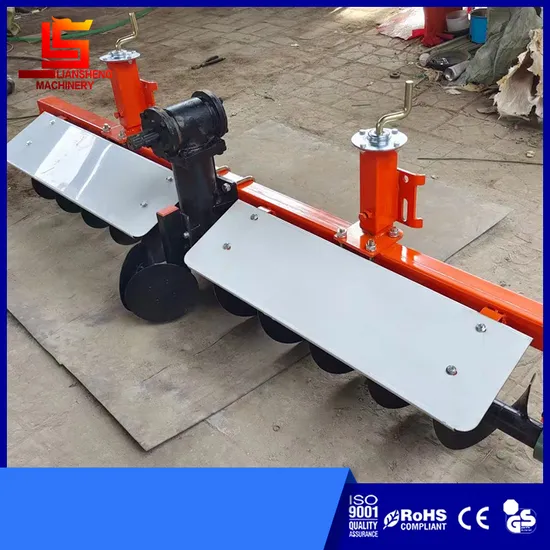 Vorbereitung der Ackerlandmaschine vor dem Pflanzen von Weizen und Gemüse zum Einebnen des Bodens